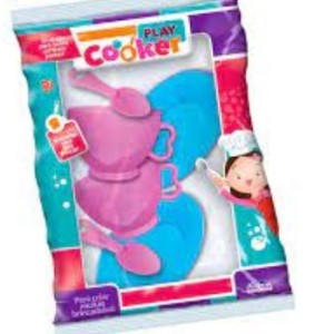 2 Xícaras  + 2 Pires  + 2 Colheres